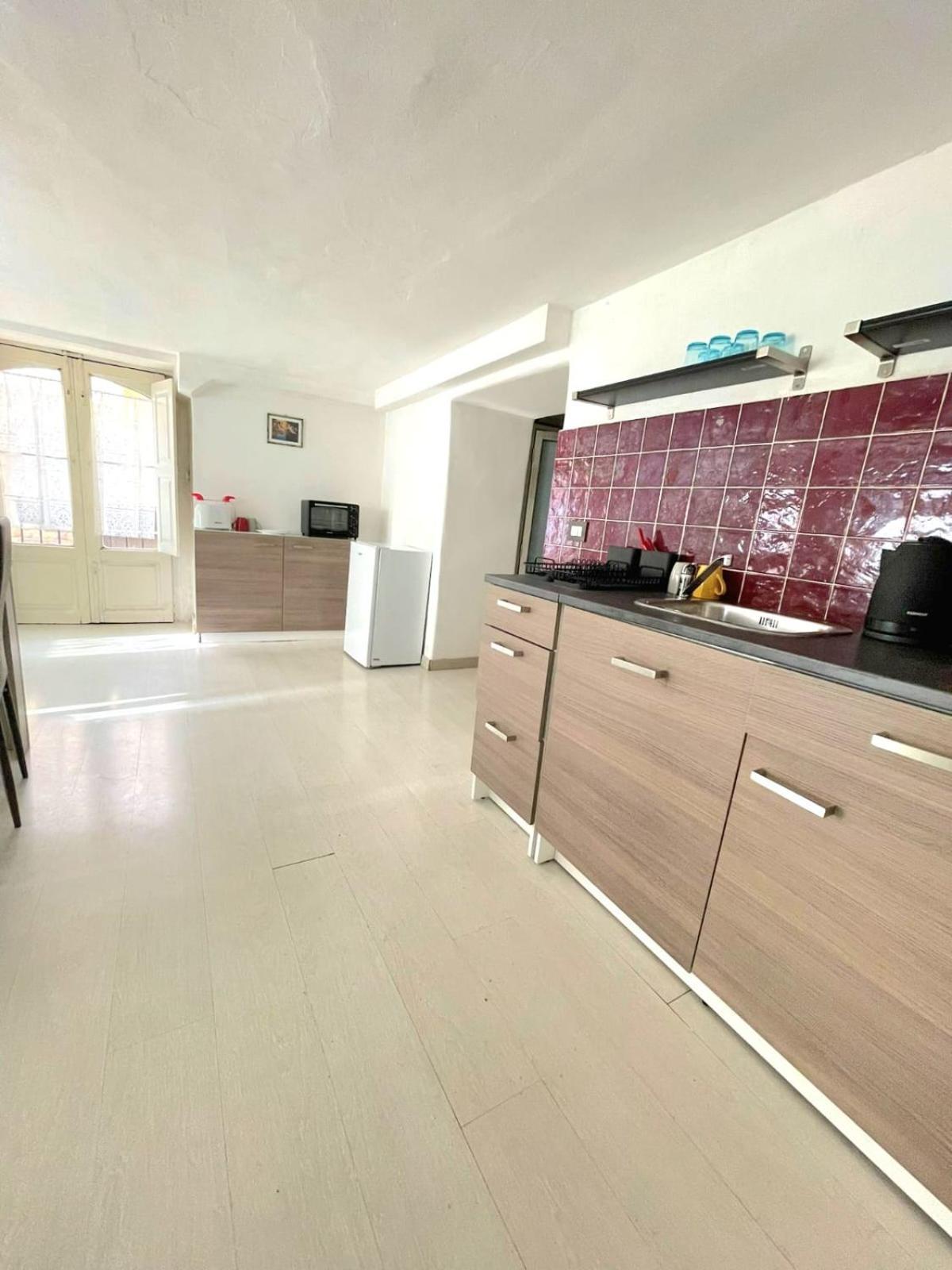 May'S Apartment Катания Екстериор снимка